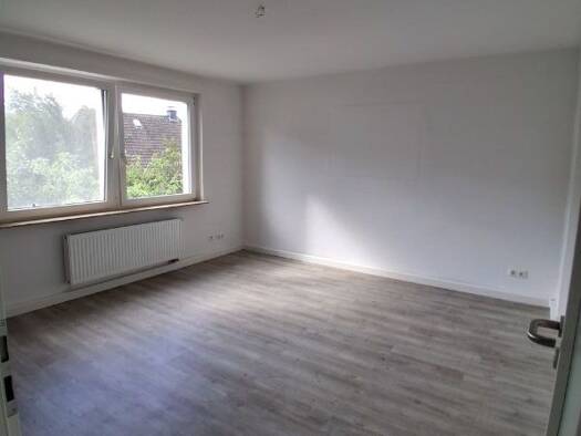 Wohnung zur Miete 374 € 2 Zimmer 62,3 m² Blumenstraße 5 Altena Altena 58762