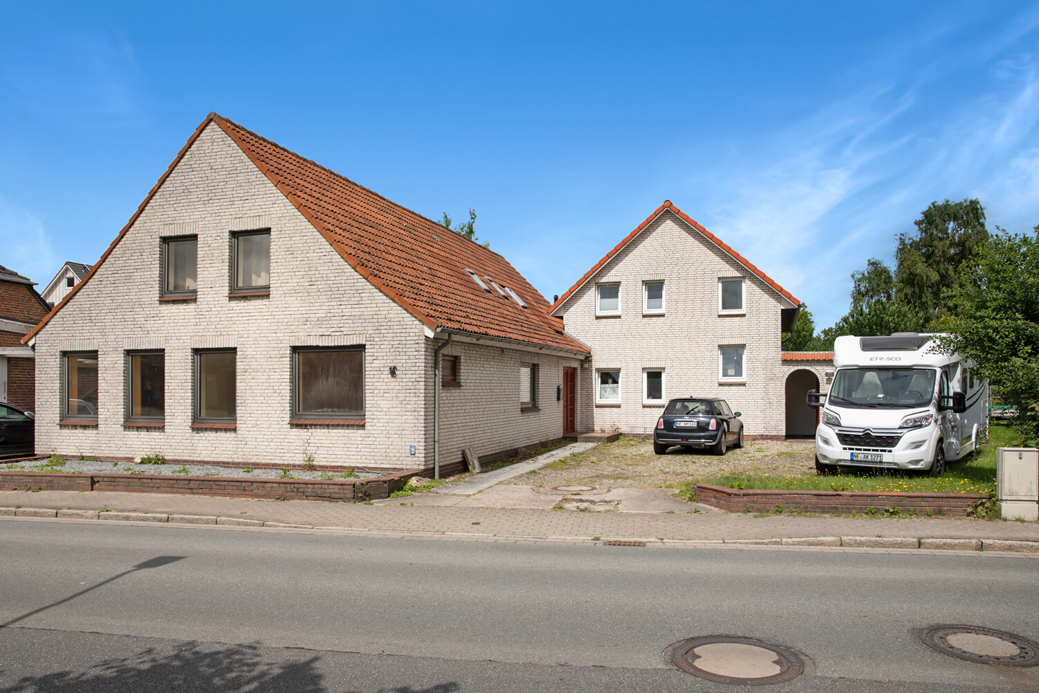 Mehrfamilienhaus zum Kauf provisionsfrei als Kapitalanlage geeignet 618.700 € 14 Zimmer 65,8 m²<br/>Wohnfläche 1.307 m²<br/>Grundstück Kirchhofstr. 14 + 16 Leck Leck 25917