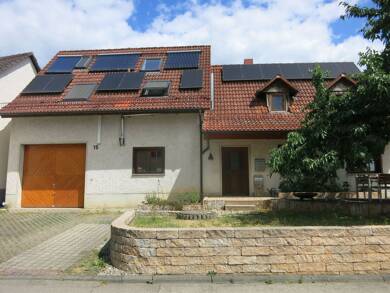 Haus zum Kauf 599.000 € 4,5 Zimmer 175 m² 452 m² Grundstück frei ab 01.09.2025 Anselfingen Engen 78234