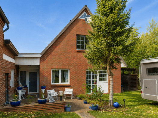 Mehrfamilienhaus zum Kauf 549.000 € 12 Zimmer 359,1 m² 1.480 m² Grundstück Haselau 25489
