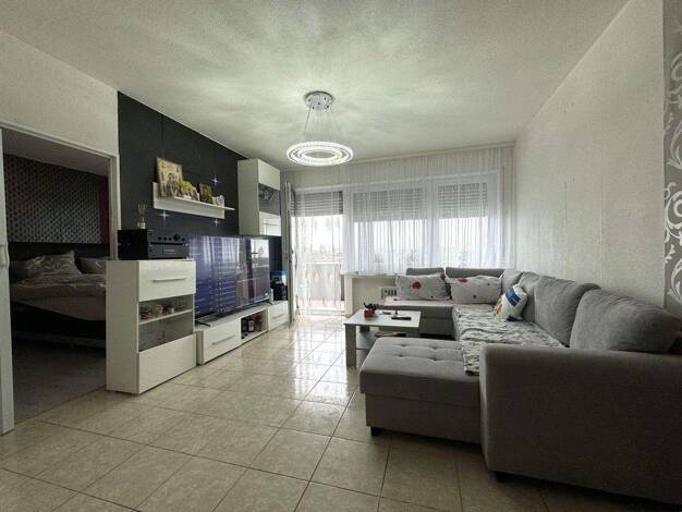 Wohnung zur Miete 900 € 2 Zimmer 48 m² 1. Geschoss frei ab 04.02.2026 Mühlburg Karlsruhe 76185