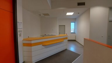 Praxisfläche zur Miete provisionsfrei 1.640 € 117,1 m² Bürofläche Steg 1 Südliche Innenstadt Halle (Saale) 06110