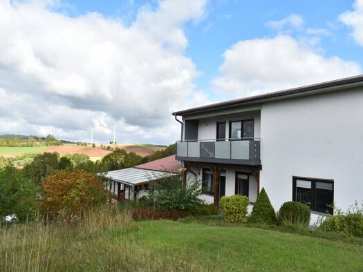 Doppelhaushälfte zum Kauf 119.000 € 5 Zimmer 132 m² 1.043 m² Grundstück Solz Bebra 36179