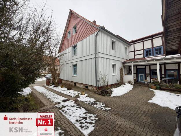 Einfamilienhaus zum Kauf 185.000 € 7 Zimmer 198 m² 689 m² Grundstück frei ab 01.09.2026 Nienhagen Moringen 37186