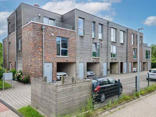 Maisonette zur Miete 1.728 € 4 Zimmer 128 m² frei ab sofort Siedestraße 6 Stade 21680
