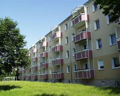 Wohnung zur Miete 582 € 3 Zimmer 68,4 m² 2. Geschoss Gaußstr. 27 Landrain Halle (Saale) 06118