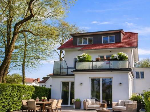 Villa zum Kauf 1.350.000 € 10 Zimmer 307 m² 1.491 m² Grundstück frei ab sofort Rahlstedt Wandsbek 22143
