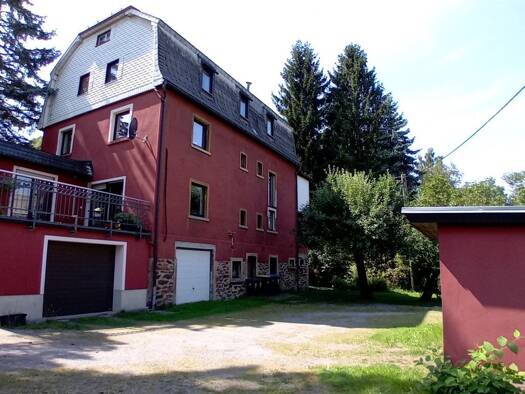 Mehrfamilienhaus zum Kauf 199.000 € 9 Zimmer 330 m² 1.217 m² Grundstück Hauptstraße 48 Blumenau Olbernhau 09526