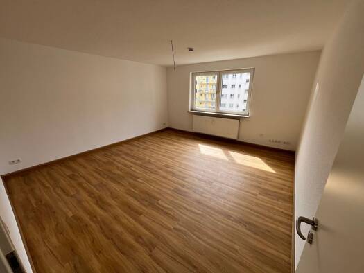 Wohnung zur Miete 900 € 1 Zimmer 67 m² Geschoss 2/4 frei ab 01.04.2026 Gärten b Wöhrd Nürnberg 90489