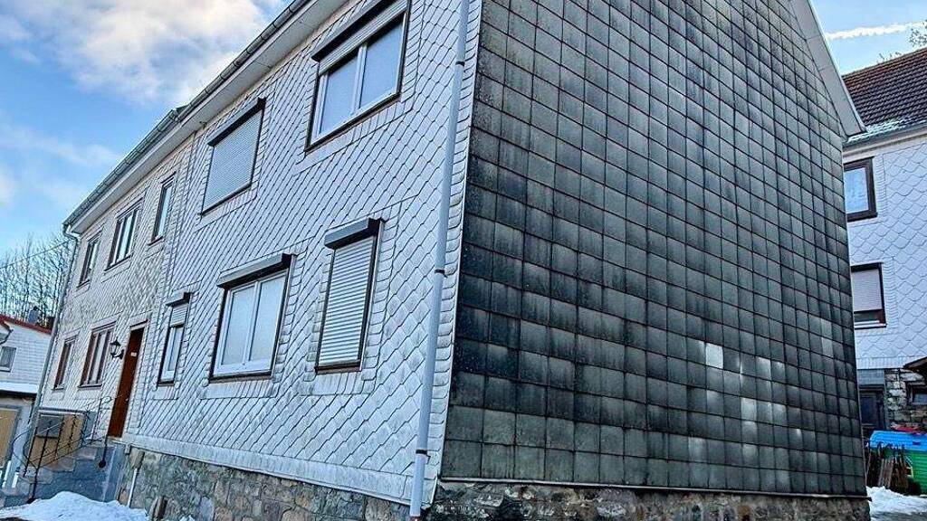 Doppelhaushälfte zum Kauf 75.000 € 7 Zimmer 120 m² 156 m² Grundstück frei ab sofort Frankenhain 99330