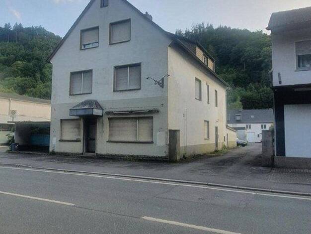 Mehrfamilienhaus zum Kauf provisionsfrei 345.000 € 9 Zimmer 315 m² 652 m² Grundstück Ütterlingser Straße 23 Ütterlingsen Werdohl 58791