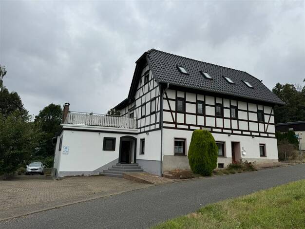 Einfamilienhaus zum Kauf 245.000 € 8 Zimmer 280 m² 970 m² Grundstück frei ab sofort Nauhain Hartha b Döbeln 04746