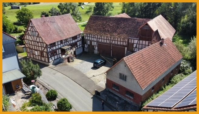 Bauernhaus zum Kauf provisionsfrei 129.000 € 6 Zimmer 207 m² 4.649 m² Grundstück Erbenhausen Homberg (Ohm) / Erbenhausen 35315