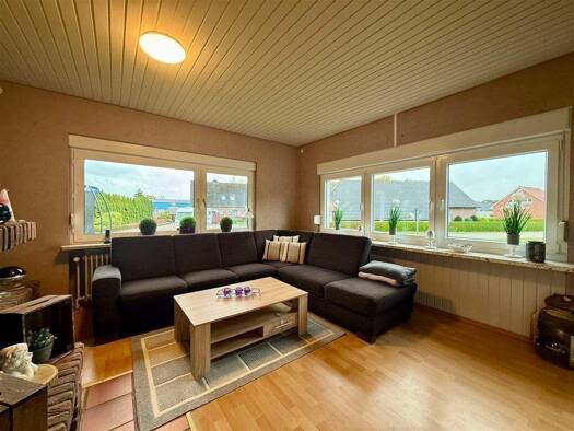 Einfamilienhaus zum Kauf als Kapitalanlage geeignet 199.000 € 8 Zimmer 241 m² 962 m² Grundstück Ostersander Ihlow , Ostfriesl 26632