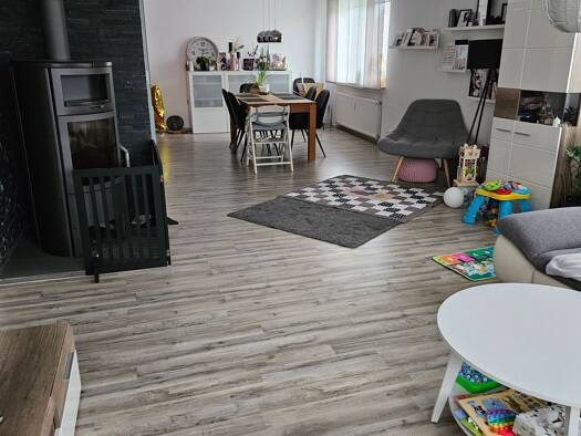 Maisonette zur Miete 1.600 € 4,5 Zimmer 168 m² Geschoss 1/4 frei ab 01.02.2026 Raidwangen Nürtingen 72622