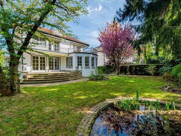 Villa zum Kauf 3.890.000 € 5 Zimmer 341,8 m² 813 m² Grundstück Frankfurt am Main 60320