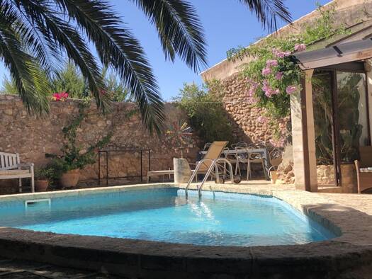 Reihenmittelhaus zur Miete 3.500 € 4 Zimmer 450 m² Grundstück frei ab sofort Santa Eugènia 07142