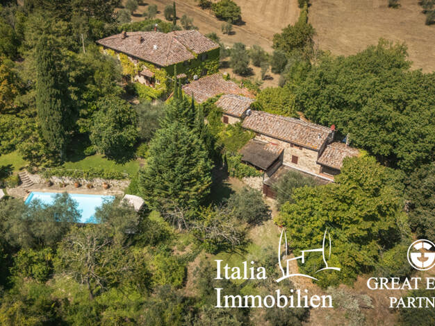 Bauernhaus zum Kauf 2.490.000 € 32 Zimmer 781 m² 20.000 m² Grundstück Castellina in Chianti 53011