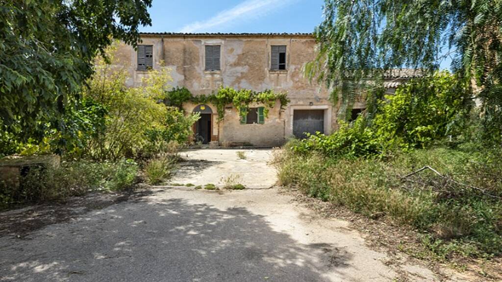 Landhaus zum Kauf 1.200.000 € 6 Zimmer 1.400 m² 32.700 m² Grundstück Campos 07630