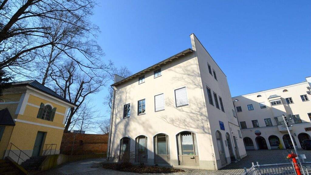 Wohnung zum Kauf 255.000 € 3 Zimmer 133,6 m² 2. Geschoss Marienplatz 1 Pfarrkirchen 84347