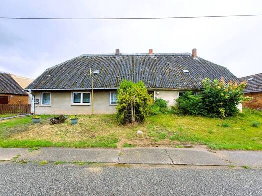 Mehrfamilienhaus zum Kauf 99.000 € 6 Zimmer 140 m² 3.900 m² Grundstück Burow Burow / Hermannshöhe 17089