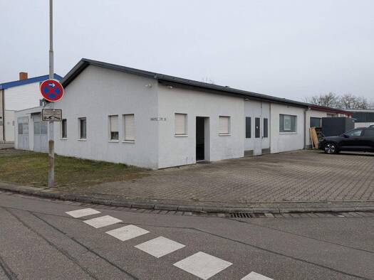 Lagerhalle zur Miete 1.300 € 162 m² Lagerfläche Ötigheim 76470