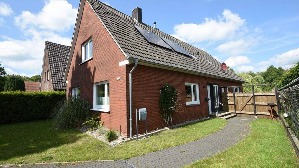 Einfamilienhaus zum Kauf 349.000 € 5 Zimmer 180 m² 901 m² Grundstück Papenburg 26871