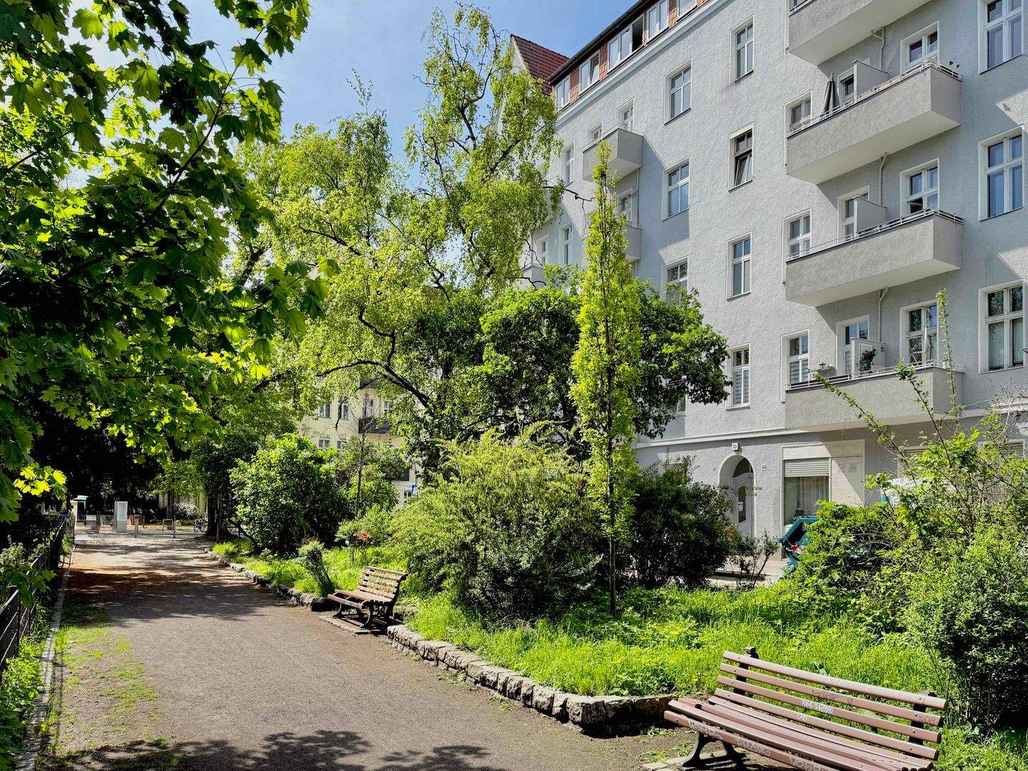 Property thumbnail 2