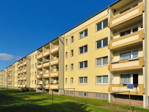 Wohnung zur Miete 370 € 3 Zimmer 58,4 m² 1. Geschoss Straße der Jugend 18 Hagenow 19230