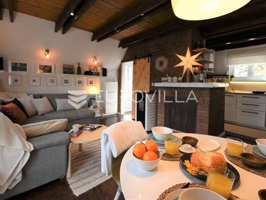 Haus zum Kauf 210.000 € 1 Zimmer 78 m² Lic Fužine