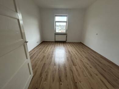 Wohnung zur Miete 610 € 2 Zimmer 63 m² 2. Geschoss frei ab sofort Süd / Stadtbezirk 121 Ludwigshafen am Rhein Süd 67061