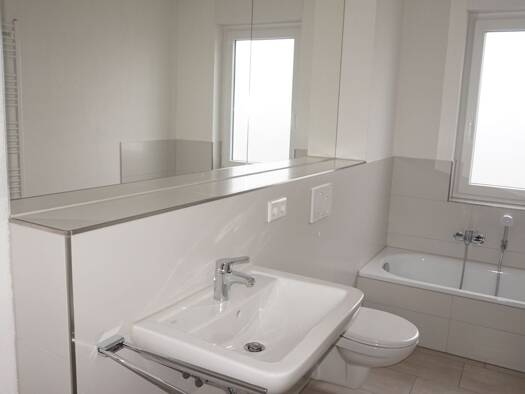 Doppelhaushälfte zur Miete 1.300 € 5 Zimmer 120 m² 231 m² Grundstück frei ab 01.03.2026 Hamm-Mitte Hamm 59063