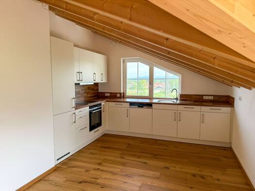 Wohnung zur Miete 1.250 € 3 Zimmer 89 m² Dachgeschoss, 2. Geschoss frei ab sofort Peißenberg 82380