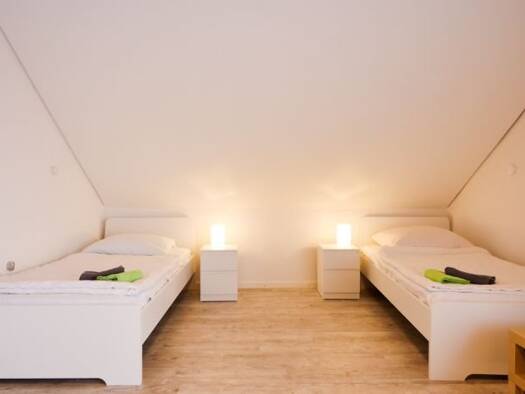 Studio zur Miete Wohnen auf Zeit 1.700 € 3 Zimmer 72 m² frei ab sofort Gottlieb-Daimler-Straße Kleinsachsenheim Sachsenheim 74343