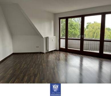 Maisonette zur Miete 997 € 4 Zimmer 117,3 m² Dachgeschoss Weinböhla 01689