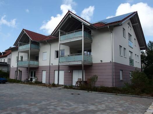 Wohnung zur Miete 850 € 2,5 Zimmer 77,2 m² Dachgeschoss, 2. Geschoss Bahnhofstr. 5 Obing Obing 83119