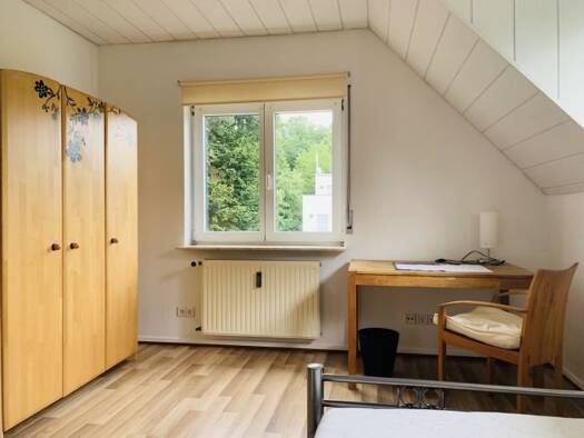 WG-Zimmer zur Miete 330 € 13 m² 1. Geschoss frei ab sofort Unterortstraße 73 Eschborn Eschborn 65760