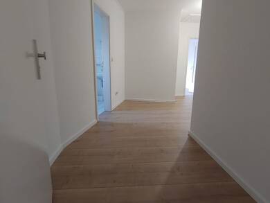 Wohnung zur Miete 685 € 2 Zimmer 70 m² 3. Geschoss frei ab 01.08.2025 Schwerin 19053