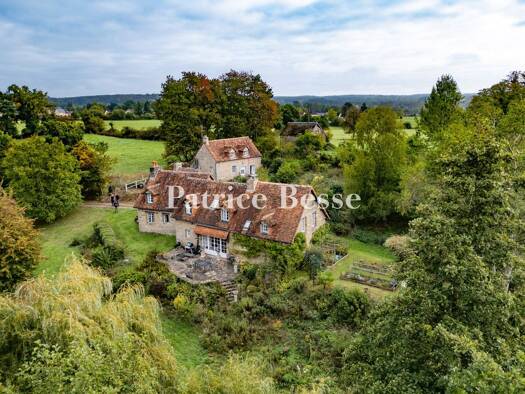 Einfamilienhaus zum Kauf 555.000 € 9 Zimmer 280 m² 12.948 m² Grundstück Bagnoles de l'Orne Normandie 61140