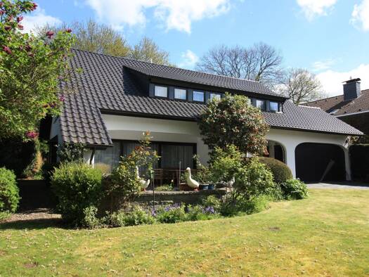 Einfamilienhaus zum Kauf 1.285.000 € 8 Zimmer 303,3 m² 1.024 m² Grundstück Hösel Ratingen 40883