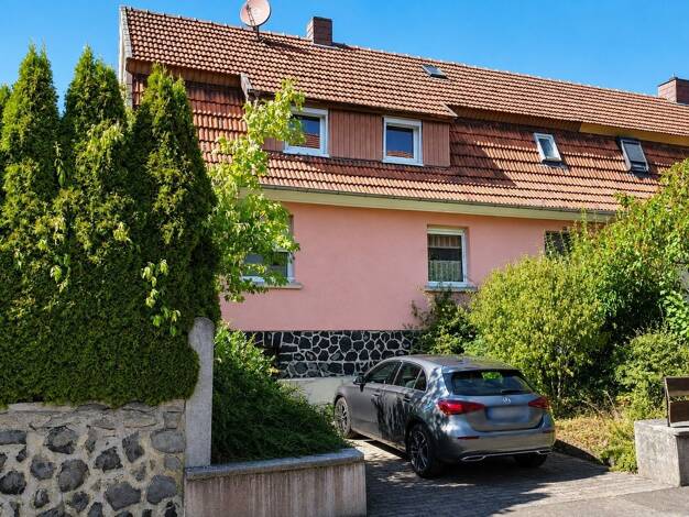 Reihenendhaus zum Kauf 99.000 € 7 Zimmer 135 m² 334 m² Grundstück Lauterbach Lauterbach 36341