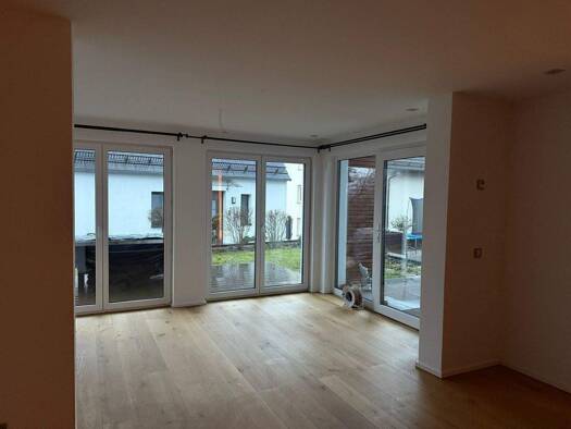 Terrassenwohnung zur Miete 860 € 2 Zimmer 72 m² 3 Geschosse frei ab sofort Reuth Forchheim 91301