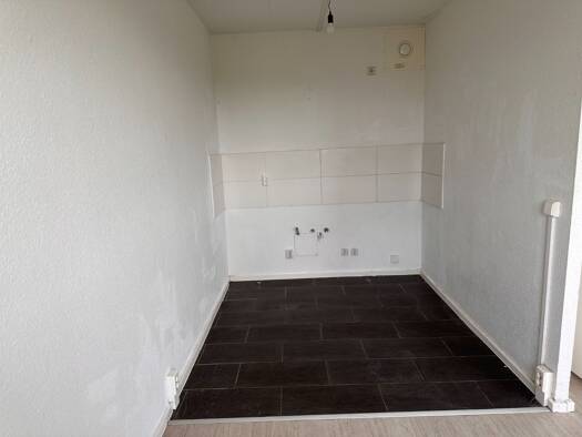 Wohnung zur Miete 330 € 3 Zimmer 56 m² 7. Geschoss frei ab 01.12.2026 Am Bruchsee 22 Nördliche Neustadt Halle (Saale) 06122