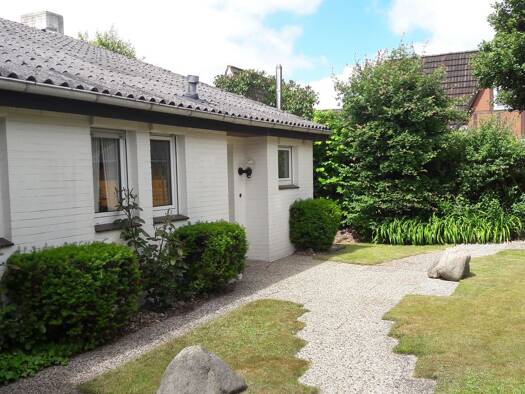 Einfamilienhaus zum Kauf provisionsfrei 385.000 € 4 Zimmer 85 m² 434 m² Grundstück frei ab sofort Am Ringwall 113 Duhnen Cuxhaven 27476