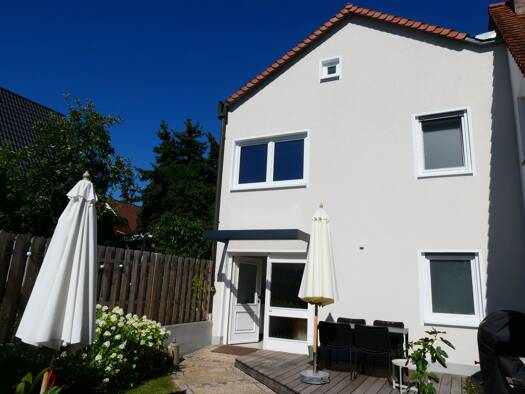 Doppelhaushälfte zum Kauf provisionsfrei 649.000 € 4,5 Zimmer 132 m² 243 m² Grundstück Herzogenaurach Herzogenaurach 91074