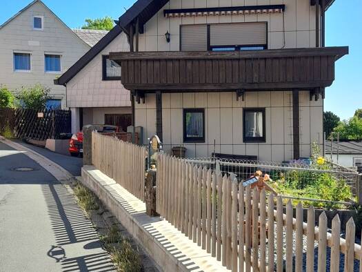 Haus zum Kauf 140.000 € 5 Zimmer 135 m² 203 m² Grundstück Marlesreuth Naila 95119