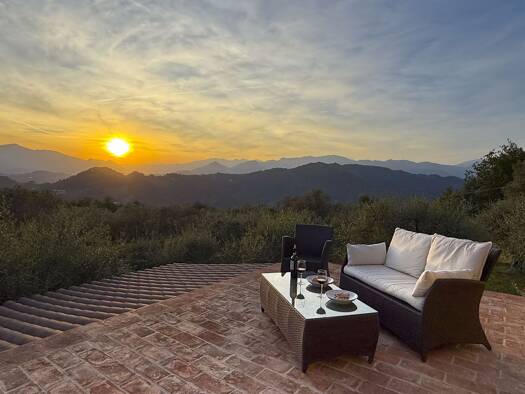 Villa zum Kauf 485.000 € 5 Zimmer 128 m² 6.000 m² Grundstück Meerblick Soldano 18036
