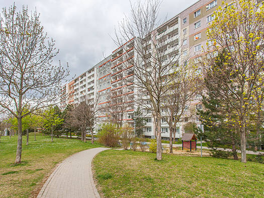 Wohnung zur Miete 493 € 4 Zimmer 75,7 m² 2. Geschoss frei ab 01.10.2026 Tungerstraße 4 Herrenberg Erfurt 99099