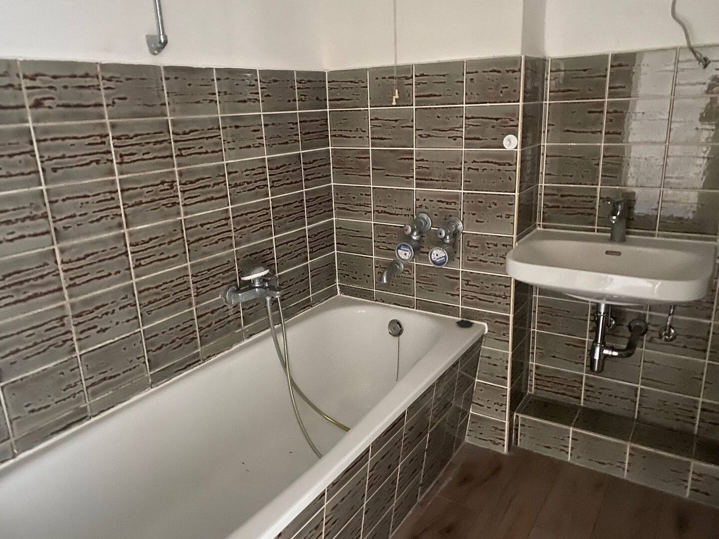 Property thumbnail 8