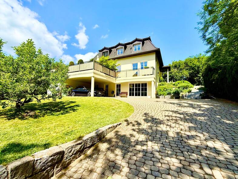 Villa zum Kauf 1.550.000 € 6 Zimmer 244 m² 848 m² Grundstück Cadolzburg Cadolzburg 90556